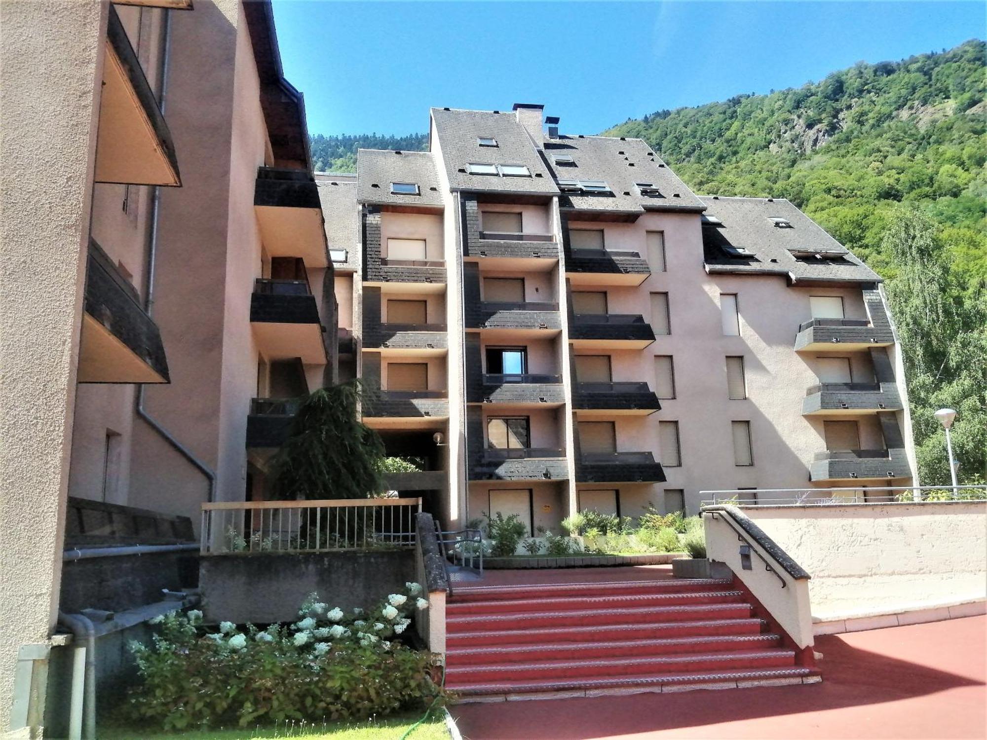 Charmant T2, Hypercentre, Calme, Terrasse, Parking Bagnères-de-Luchon Zewnętrze zdjęcie